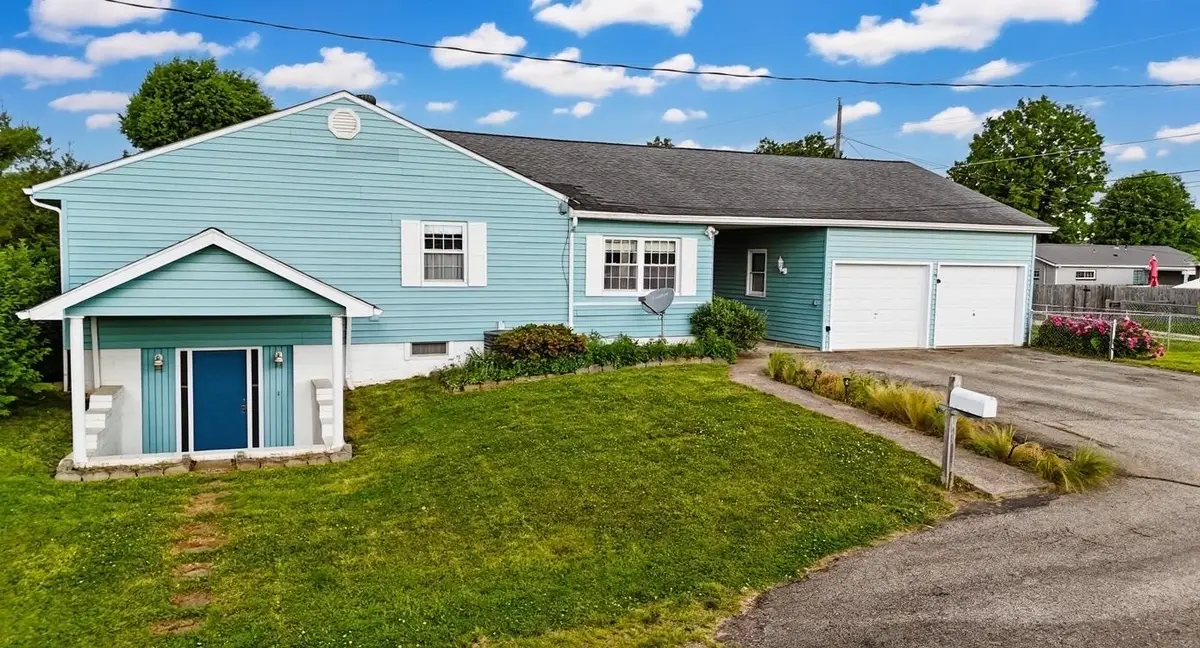 709 E 2nd St, South Point, OH 45680 - #1