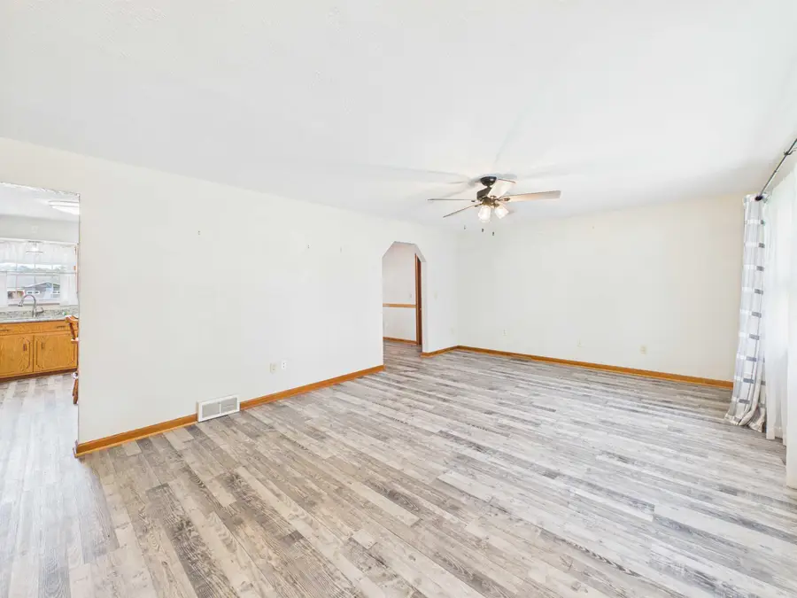 709 E 2nd St, South Point, OH 45680 - #2