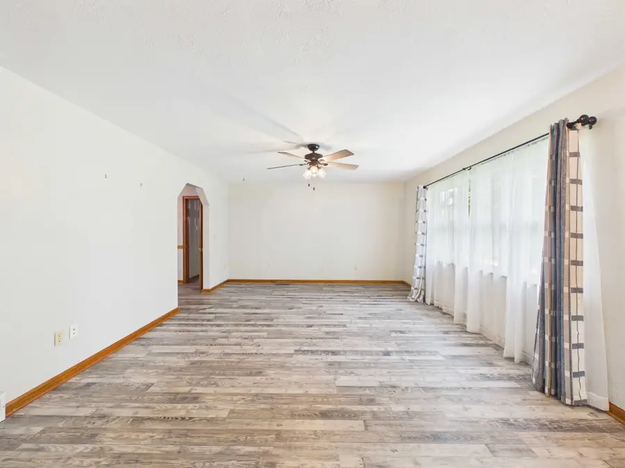 709 E 2nd St, South Point, OH 45680 - #3