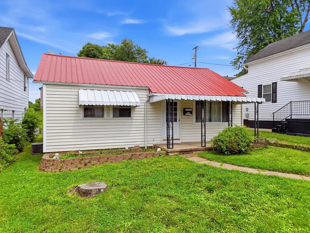 208 South Walnut Street, Huntington, WV 25705 - #1