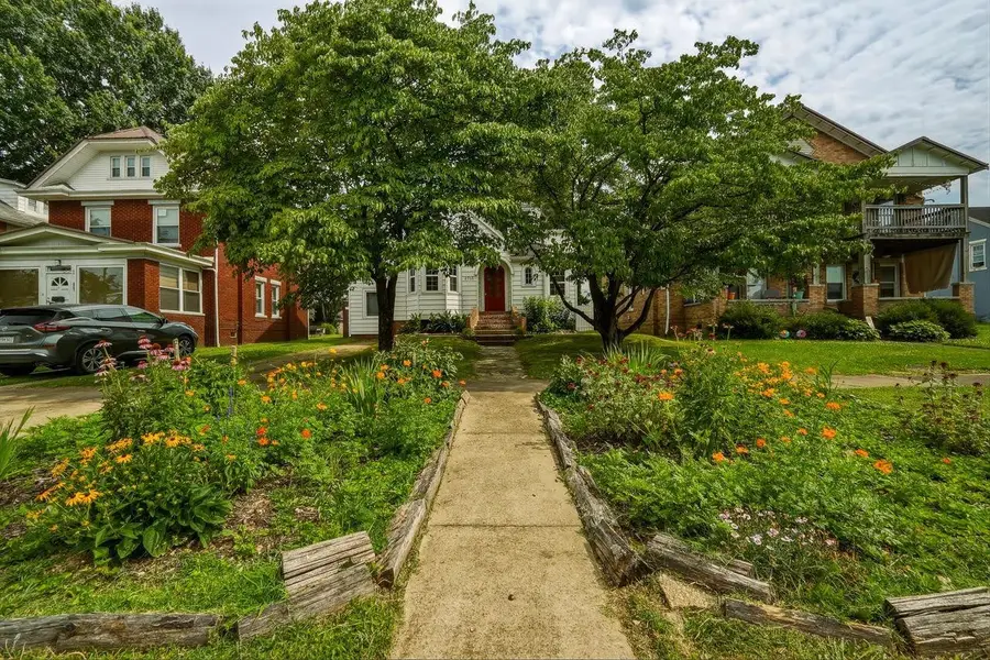 2715 1st Avenue, Huntington, WV 25702 - #2