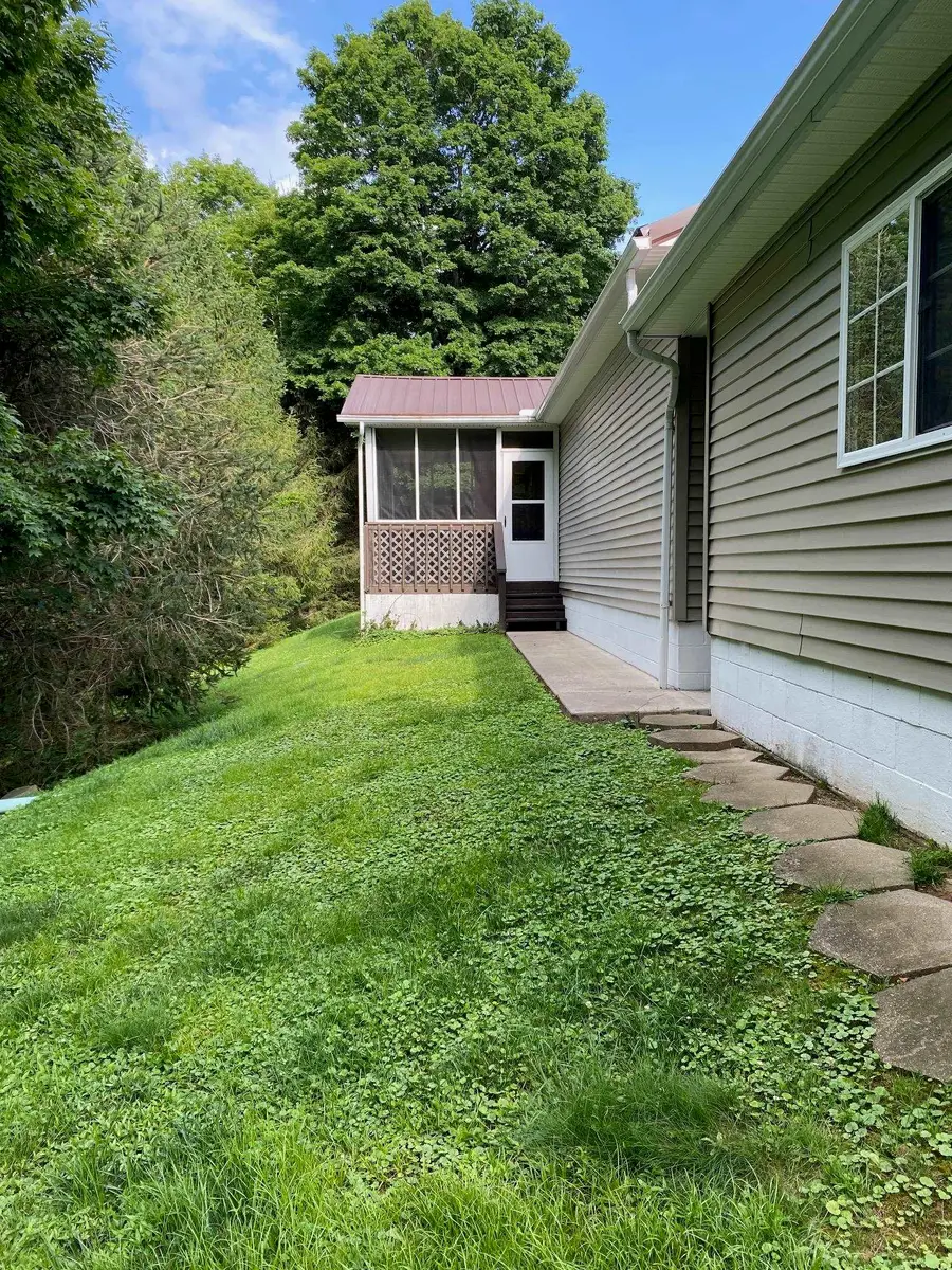 24 Ramey Court, Wayne, WV 25570 - #2