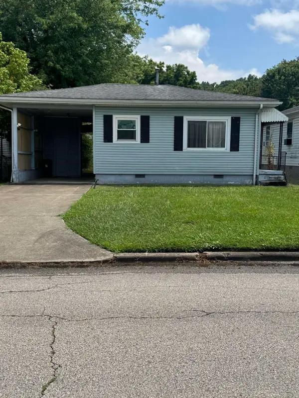 3251 Chase Street, Huntington, WV 25704