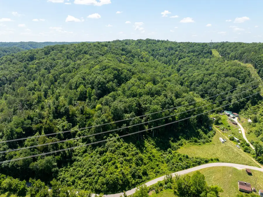1894 Charleys Creek Rd, Culloden, WV 25510 - #2