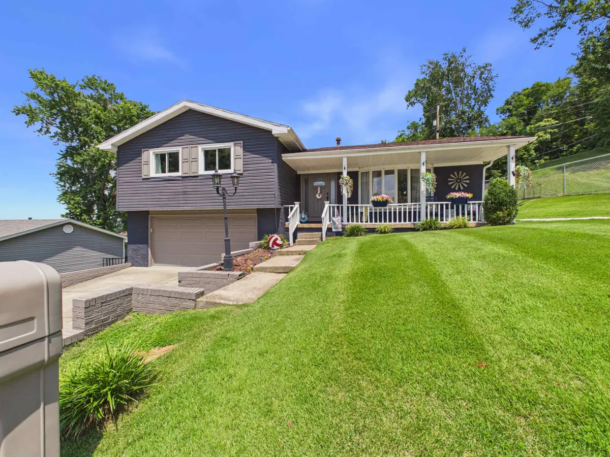 213 Westview Dr, South Point, OH 45680 - #1