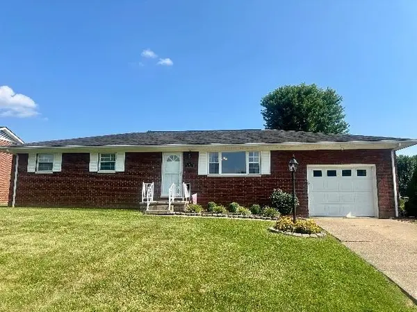 44 Walnut Lane, Huntington, WV 25704