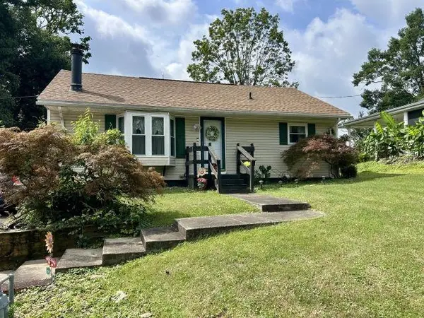 1447 Spring Valley Circle, Huntington, WV 25701-1447