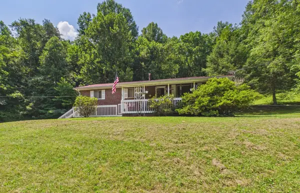 6532 E Mud River Road, Milton, WV 25541