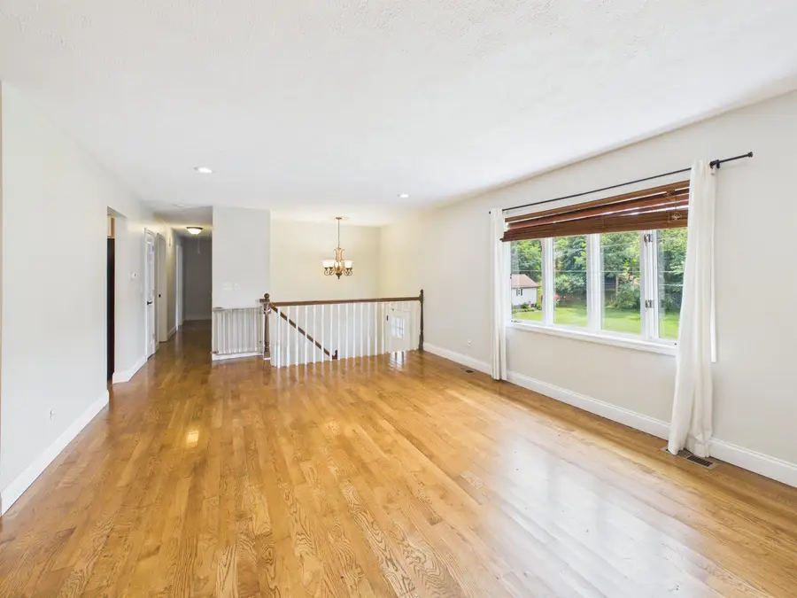 1286 Blake St, Barboursville, WV 25504 - #3