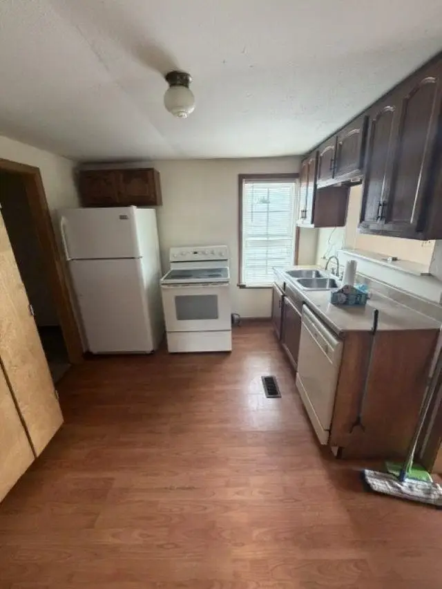 812 12th Street, Kenova, WV 25530 - #3
