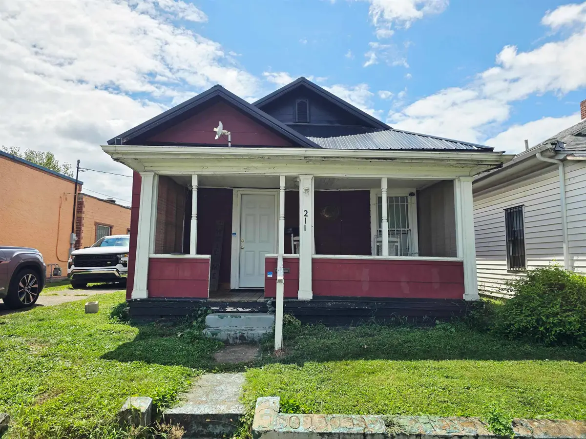 211 Division Street, Huntington, WV 25702-1119 - #1