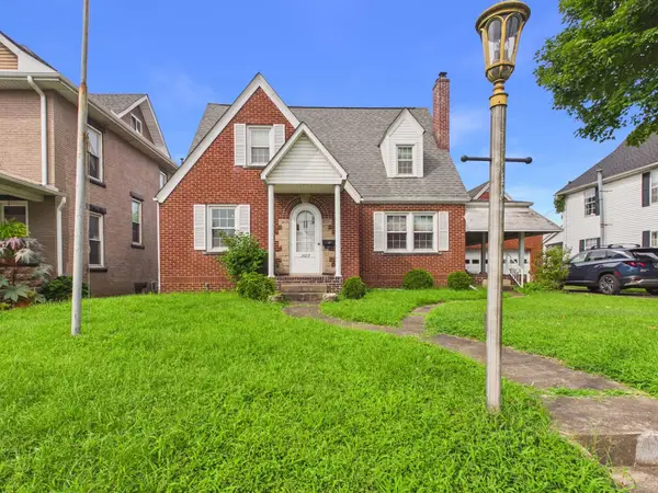 1607 Chestnut Street, Kenova, WV 25530
