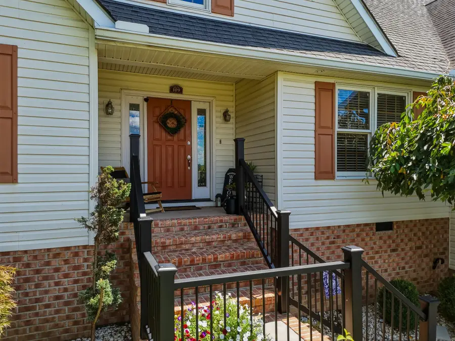 109 Dogwood Lane, South Point, OH 45680 - #2