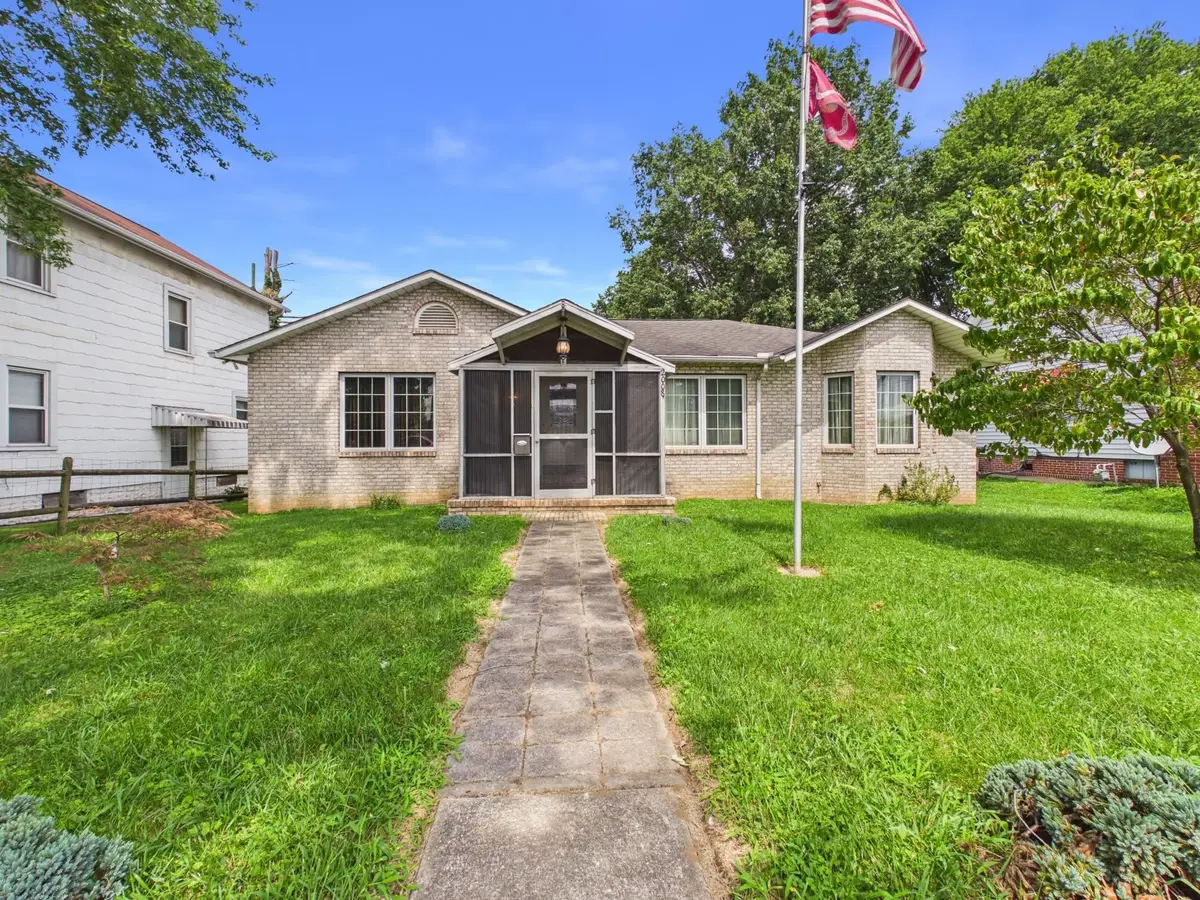 2008 Adams Avenue, Huntington, WV 25705 - #1