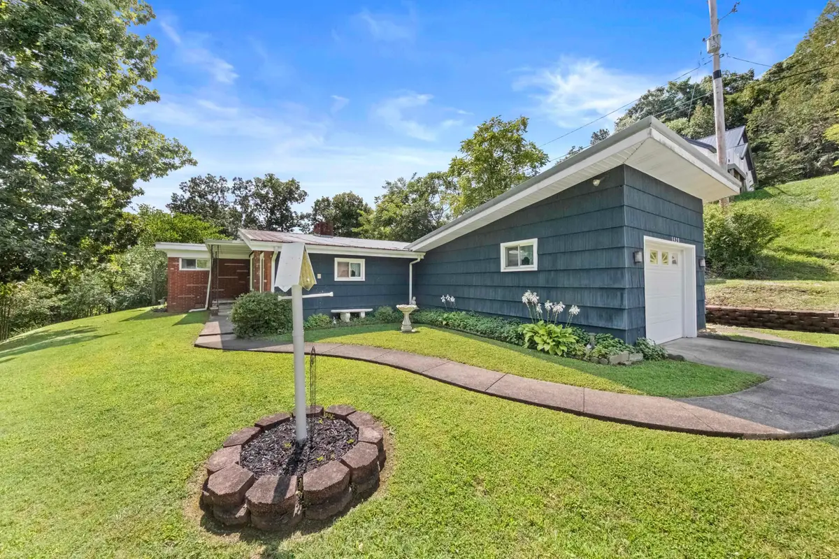 1420 David Avenue, Ironton, OH 45638 - #1