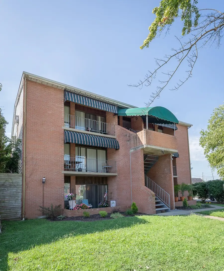 3037-3039 Third Avenue, Huntington, WV 25702 - #3