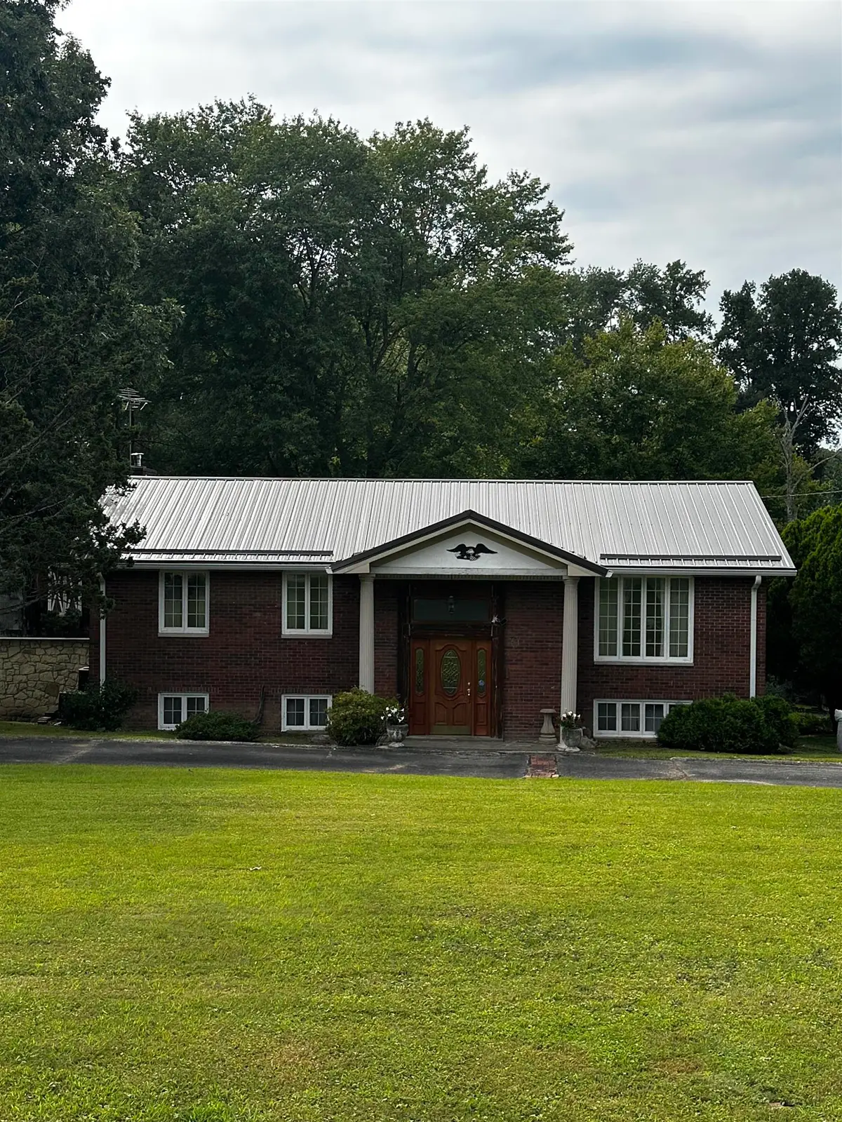 230 Forrest Road, Hurricane, WV 25526 - #1