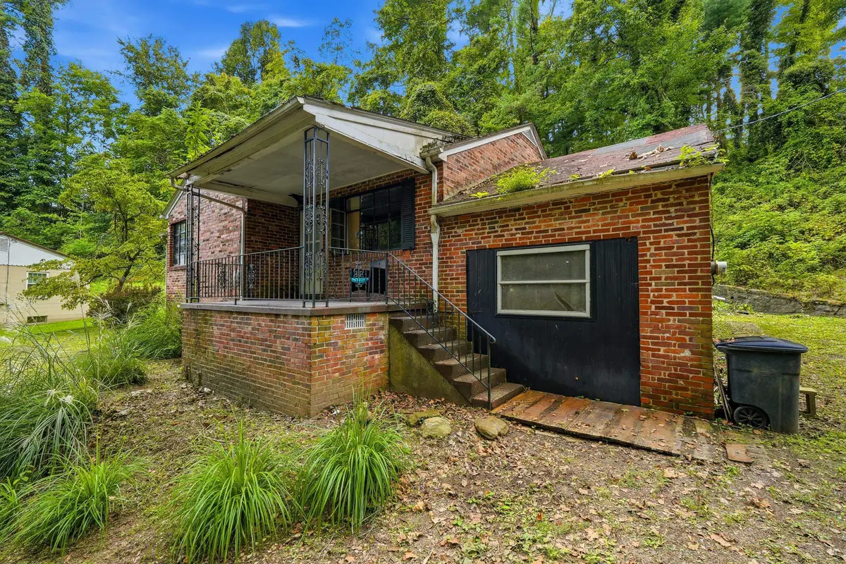 1409 Lookout Drive, Huntington, WV 25701 - #1