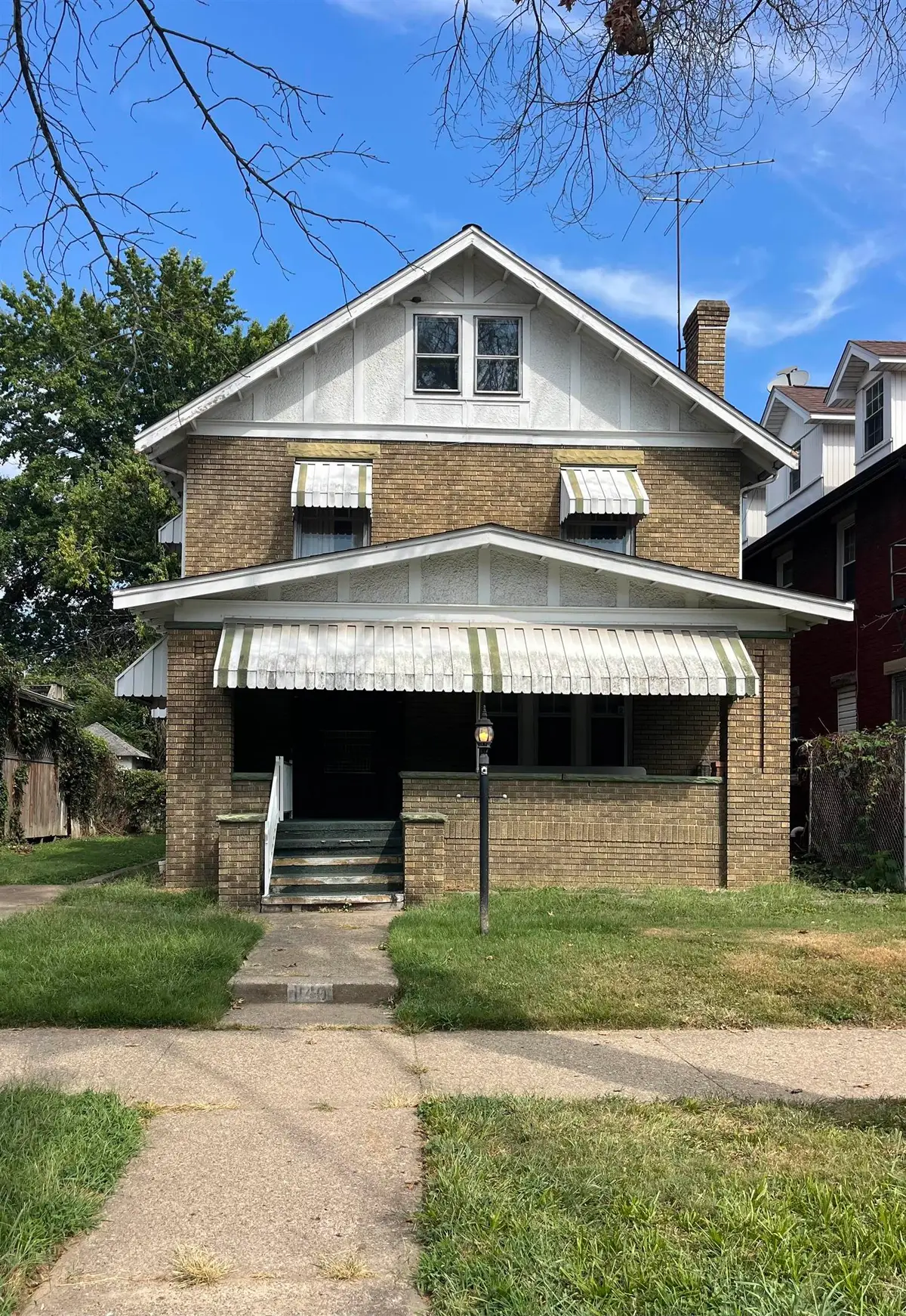 1140 10th Avenue, Huntington, WV 25701 - #1