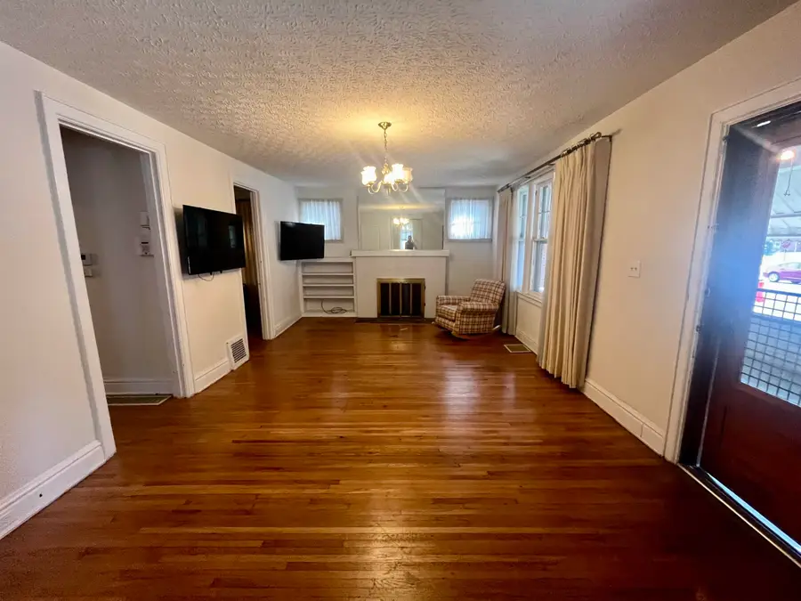 1140 10th Avenue, Huntington, WV 25701 - #2
