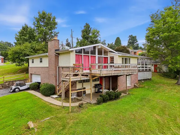 2 Hamill Road, Huntington, WV 25701