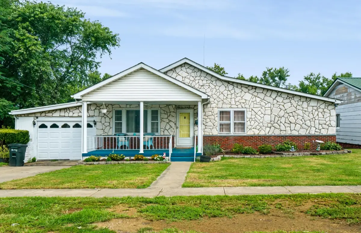 4534 Magazine Ave, Huntington, WV 25704 - #1