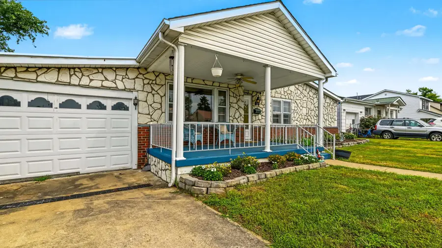 4534 Magazine Ave, Huntington, WV 25704 - #3