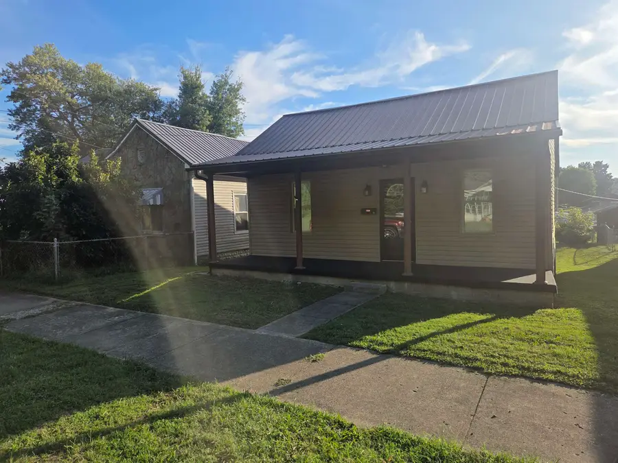 520 South 10th Street, Ironton, OH 45638 - #2