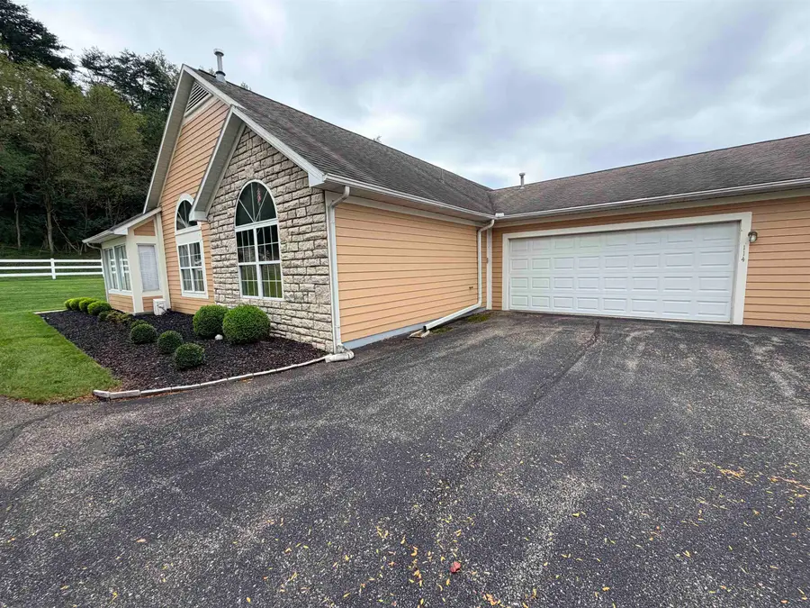 114 Wyngate Drive, Barboursville, WV 25504 - #3