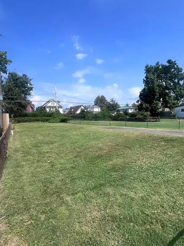 1744 10th Ave., Huntington, WV 25701