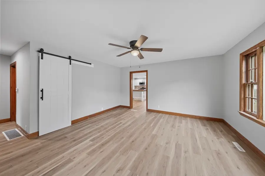 922 Pleasant Street, Ironton, OH 45638 - #3