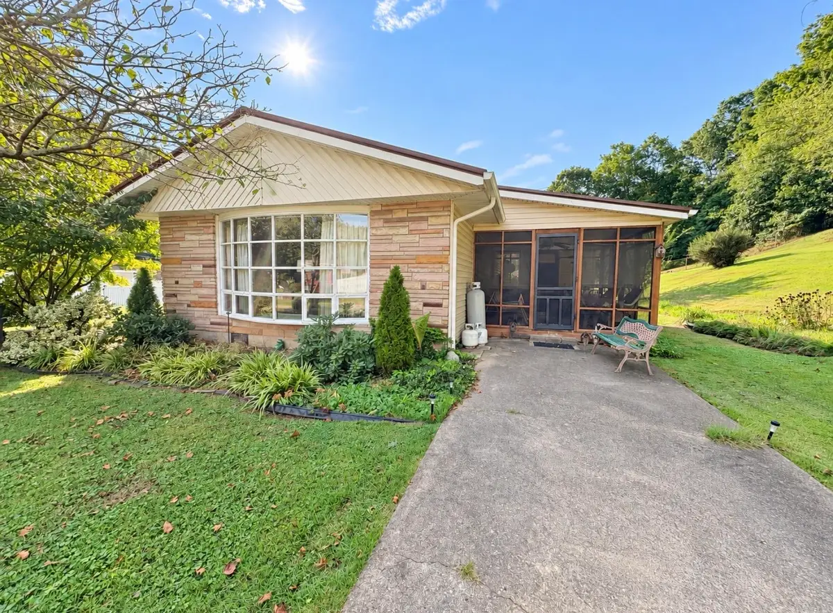 33 Private Dr 5713 St Rt 243, Ironton, OH 45638 - #1