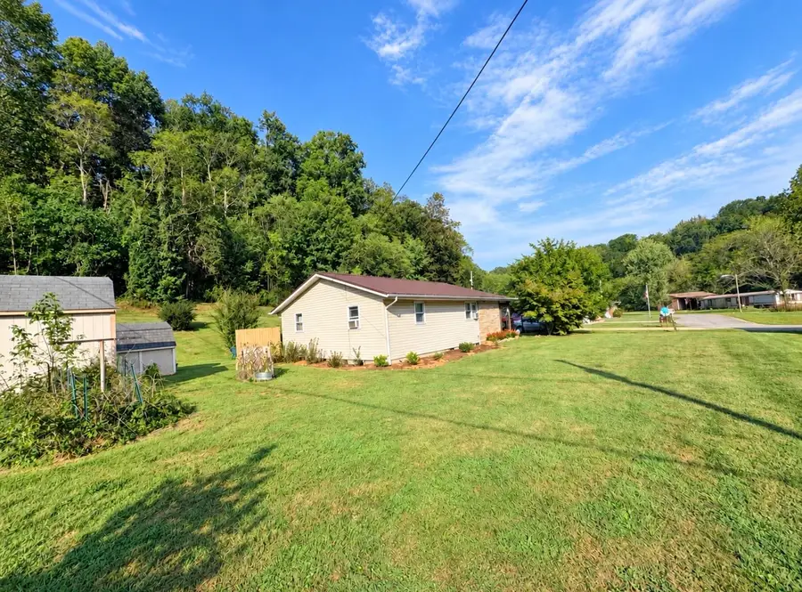 33 Private Dr 5713 St Rt 243, Ironton, OH 45638 - #3