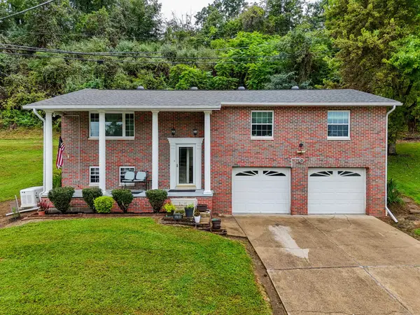 3788 Green Valley Road, Huntington, WV 25701