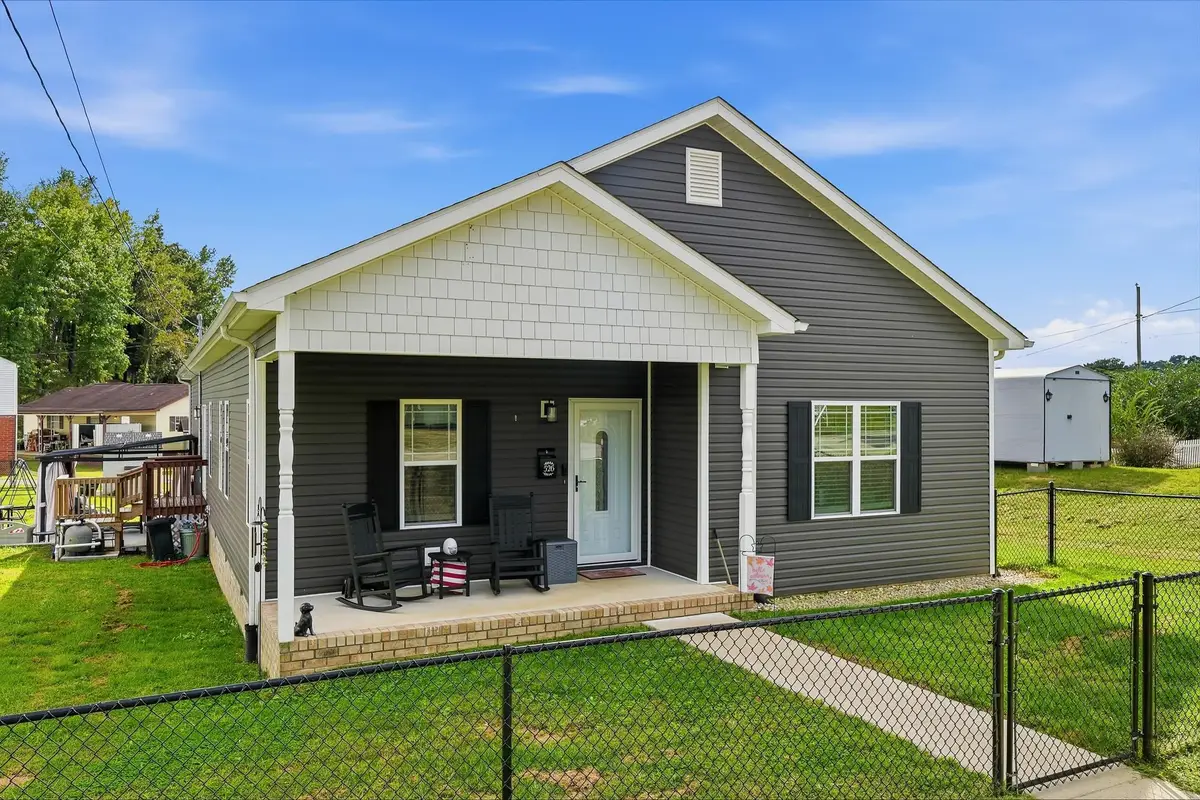 526 Florida Street, Milton, WV 25541 - #1