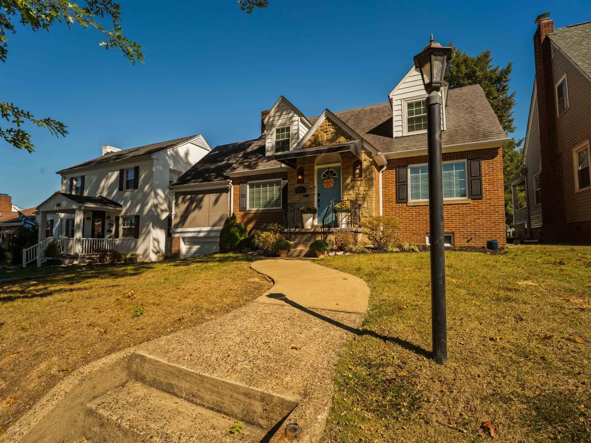 54 Fairfax Drive, Huntington, WV 25701 - #1