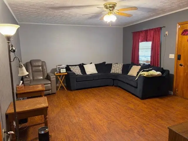 305 Sansom AV, Wayne, WV 25570 - #2