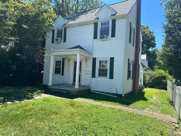 1051 Madison Avenue, Huntington, WV 25704