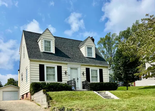 219 Green Oak Drive, Huntington, WV 25705