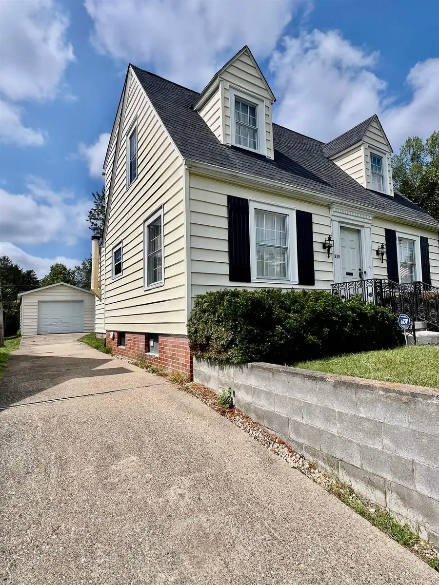 219 Green Oak Drive, Huntington, WV 25705 - #2