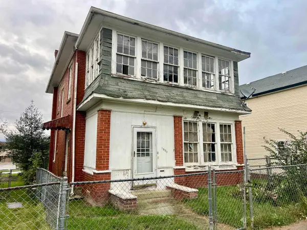 1928 12th Avenue, Huntington, WV 25701