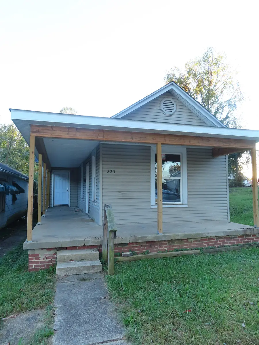 225 Oakland Avenue, Huntington, WV 25705 - #2