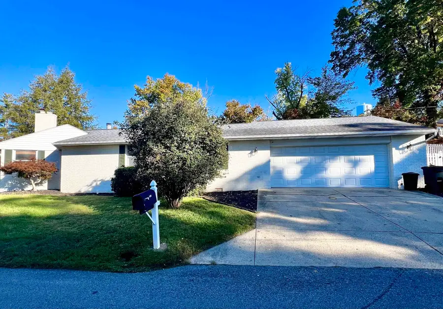 602 E Inwood Drive, Huntington, WV 25701 - #3