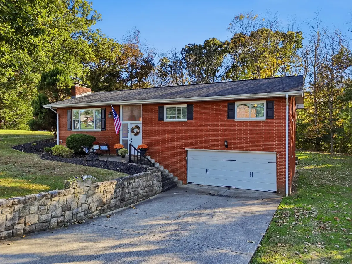 585 Tallwood Road, Huntington, WV 25705 - #1