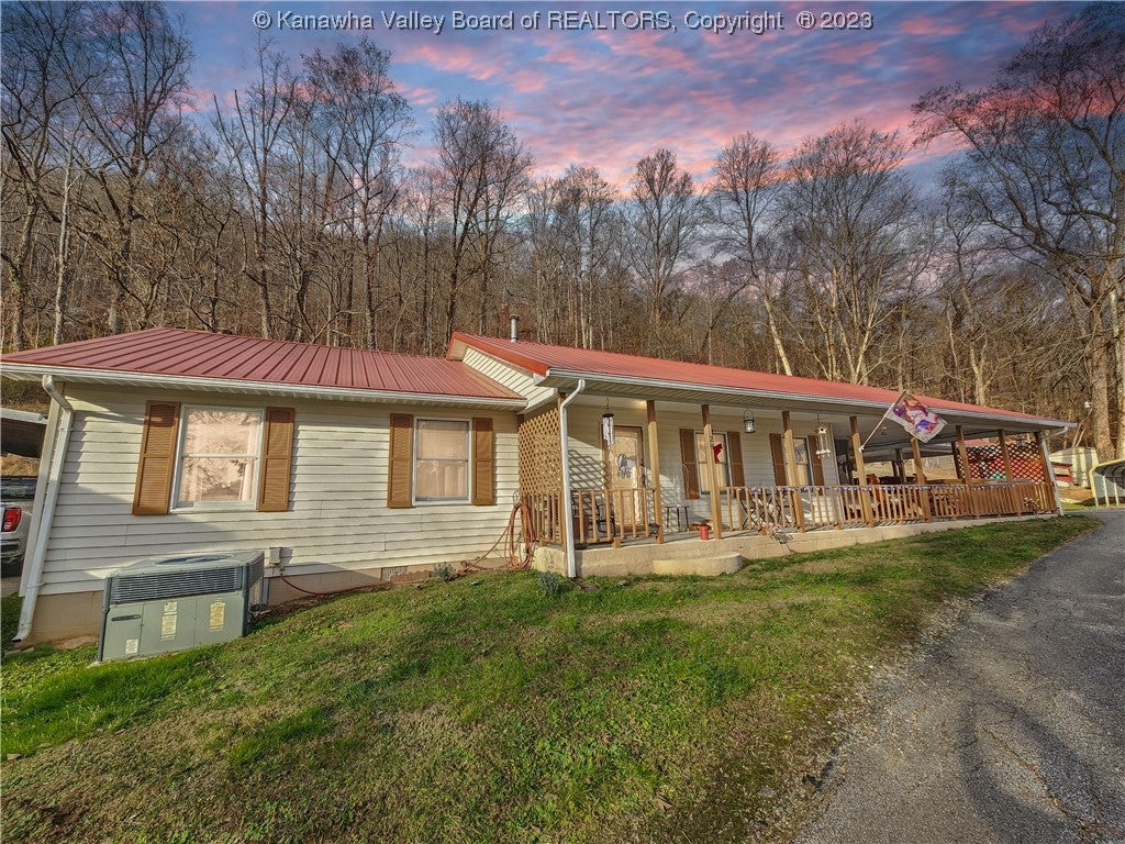 Unique Kitchens  Chapmanville WV