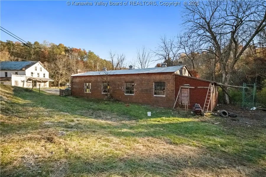 12555 Mclane Pike, Liberty, WV 25124 - Image #3