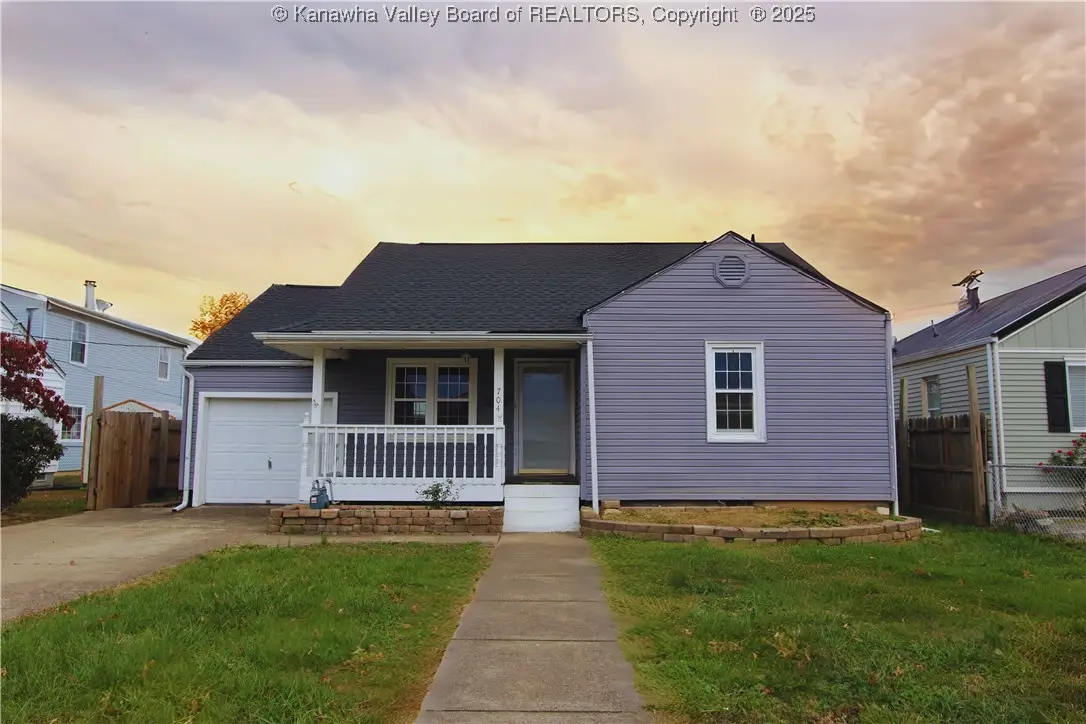 704 Cunningham Street, Saint Albans, WV 25177 - Image #1