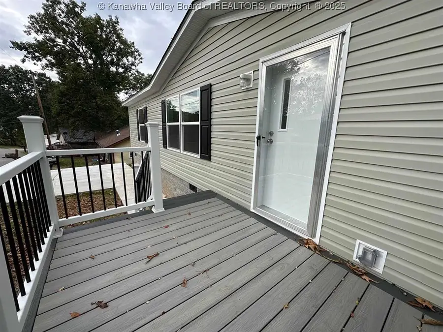 23 Galveston Lane, Nitro, WV 25143 - Image #2