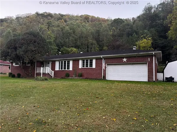 1138 Autumn Lane, Davin, WV 25617