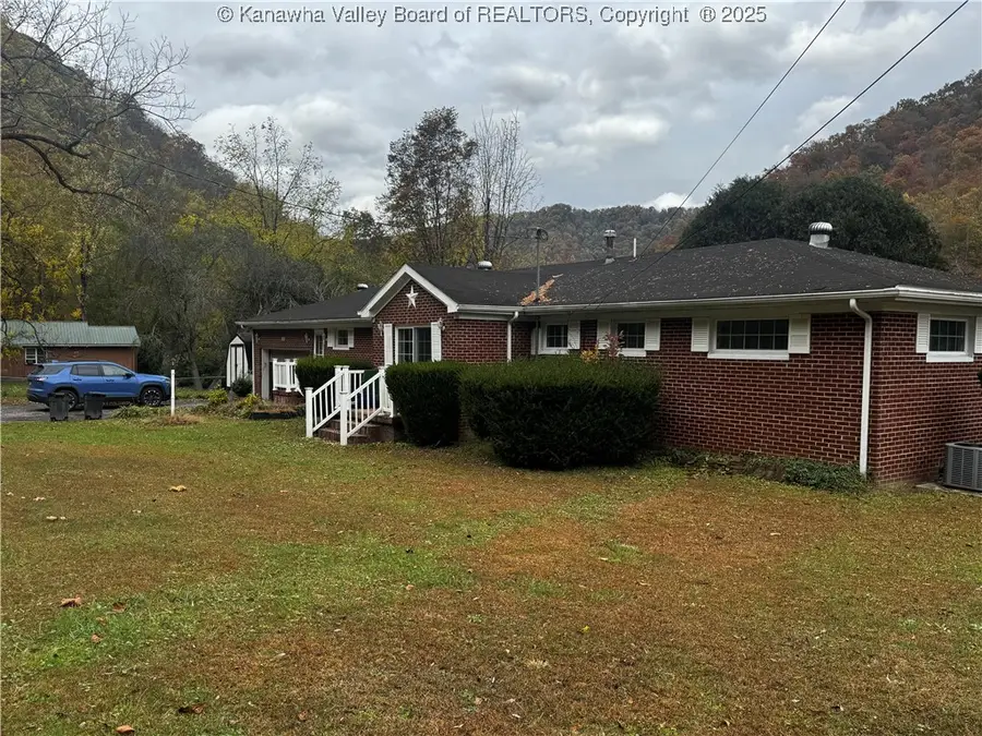 1138 Autumn Lane, Davin, WV 25617 - Image #2